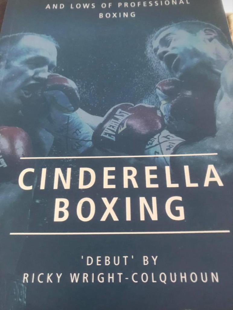 ROSSTHEBOSS_B's tweet photo. This chapter from Ricky Wright-Colquhoun book CINDERELLA BOXING is bang on #CalvinKleinModel #Bossingit #boxing #boxingstories #boxingbook #boxinglife #boxingworld https://t.co/wNbfdutQ3v