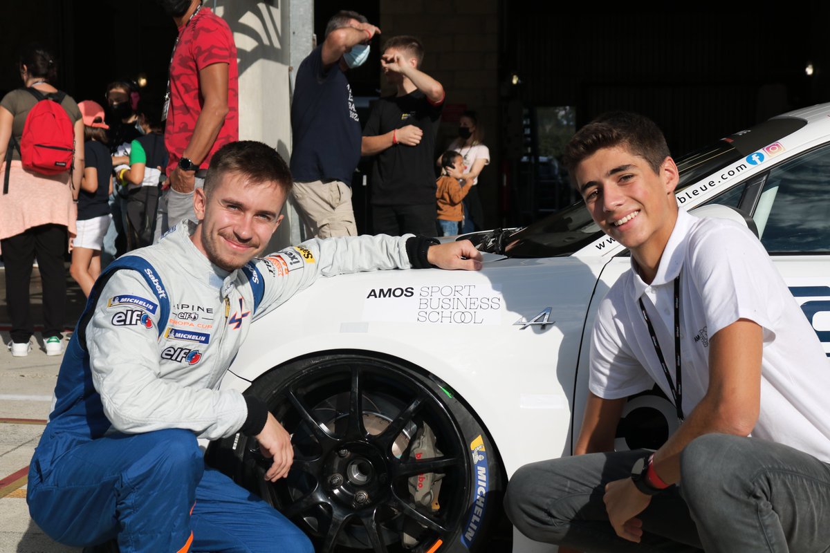 AMOS devient partenaire de Léo Boulay, pilote automobile GP et Alpine 🏎️
Nos AMOSciens ont eu la chance de le rencontrer lors de l'Ultimate Cup Series Le Mans 2021 ! #RetourEnImages 📸
L'avenir s'annonce prometteur pour ce jeune et talentueux pilote 👌