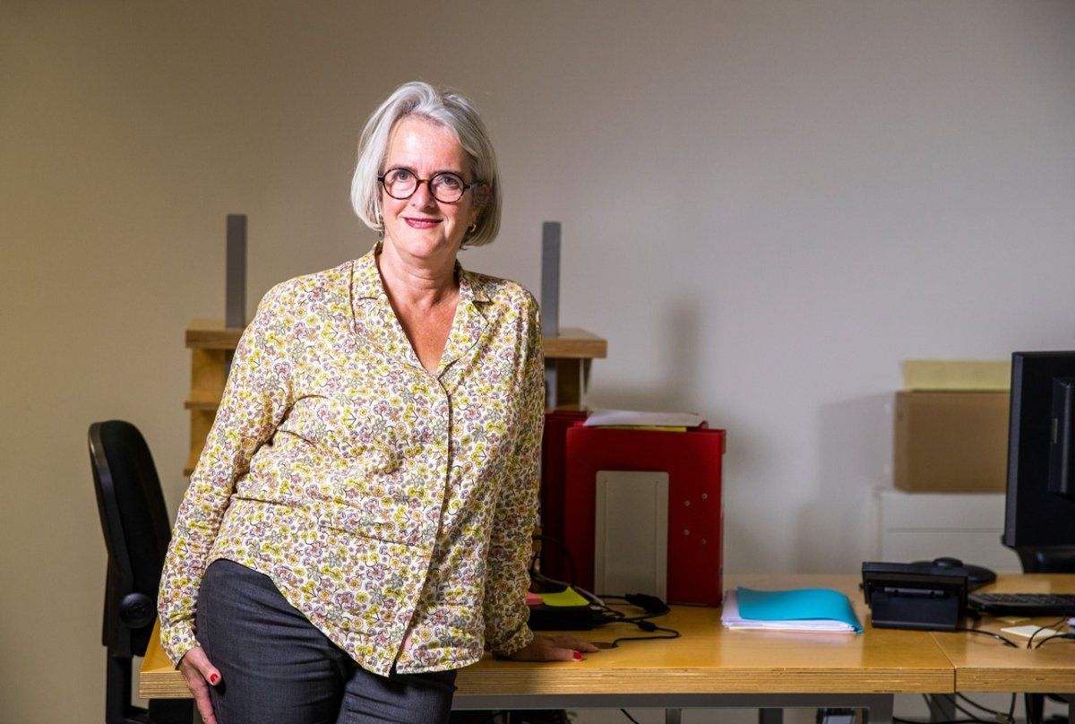 Jeugdbescherming in de toekomst: ‘Gespecialiseerde advocaat essentieel’ advocatenblad.nl/2021/10/14/jeu…