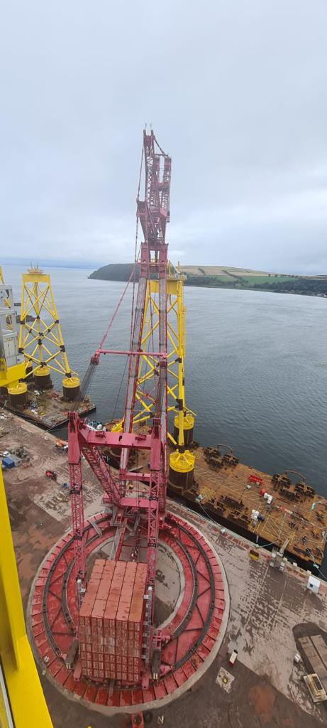 nMarineServices's tweet photo. NMS have been busy working with Seagreen Wind Farm at Nigg Energy Park. 

The first barge has recently sailed for site, and we are kept active in Nigg with SPMT and crane operations. 

Great to see the project well underway to constructing Scotland’s largest offshore Windfarm! https://t.co/KNKsjIemF0