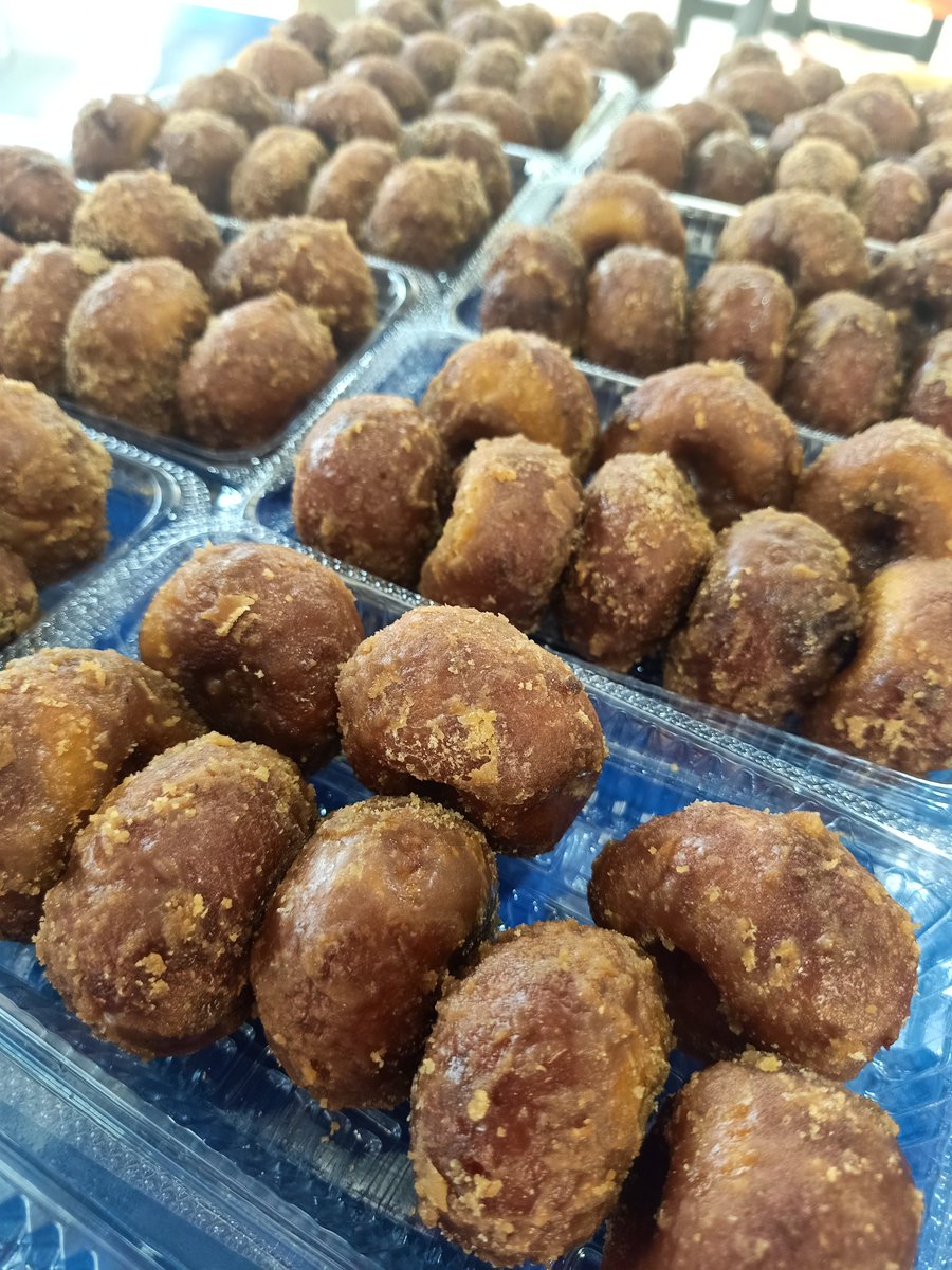 umierakitchen's tweet photo. KERIA GULA MELAKA
Tepi Petronas, Taman dagang, Ampang (sebelah bustop)

Waktu operasi 
Selasa hingga Ahad
12.30tghari sampai habis

ISNIN CUTI

kami juga mengambil tempahan majlis dan mesyuarat.

untuk tempahan click bio kami di atas https://t.co/PiLlyS0LtV