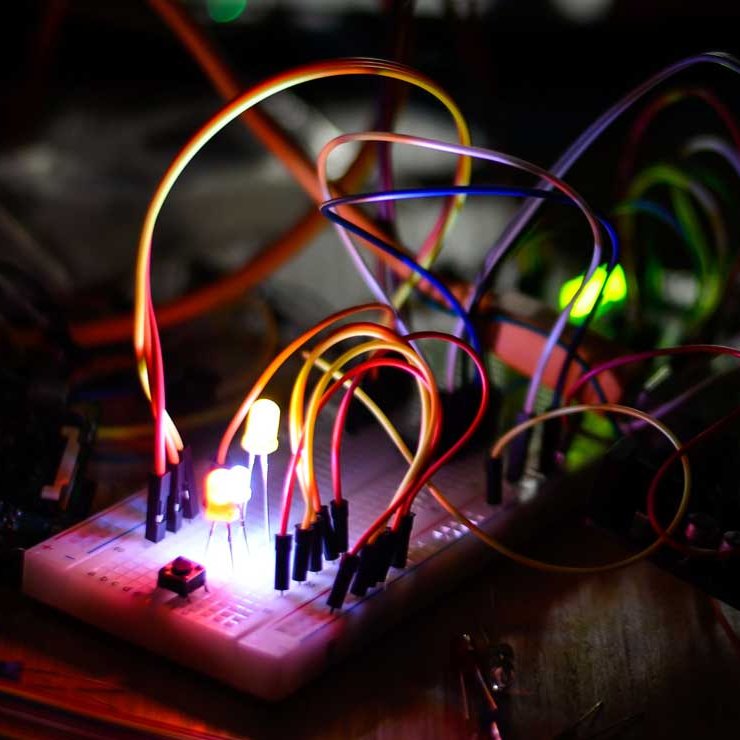 BCNCiencia's tweet photo. 💡🪛  Si t’agrada traginar amb la tecnologia i tens esperit #geek, fes-te del #ClubMaker!

Un #makerspace col·laboratiu a l'#AmericanSpaceBCN de @bibcanfabra, on aprendràs a fer projectes amb #Arduino o #Raspberry Pi i a imprimir en #3D.

➡️ https://t.co/F7E1eIyXDk https://t.co/w0ysDFVZIa