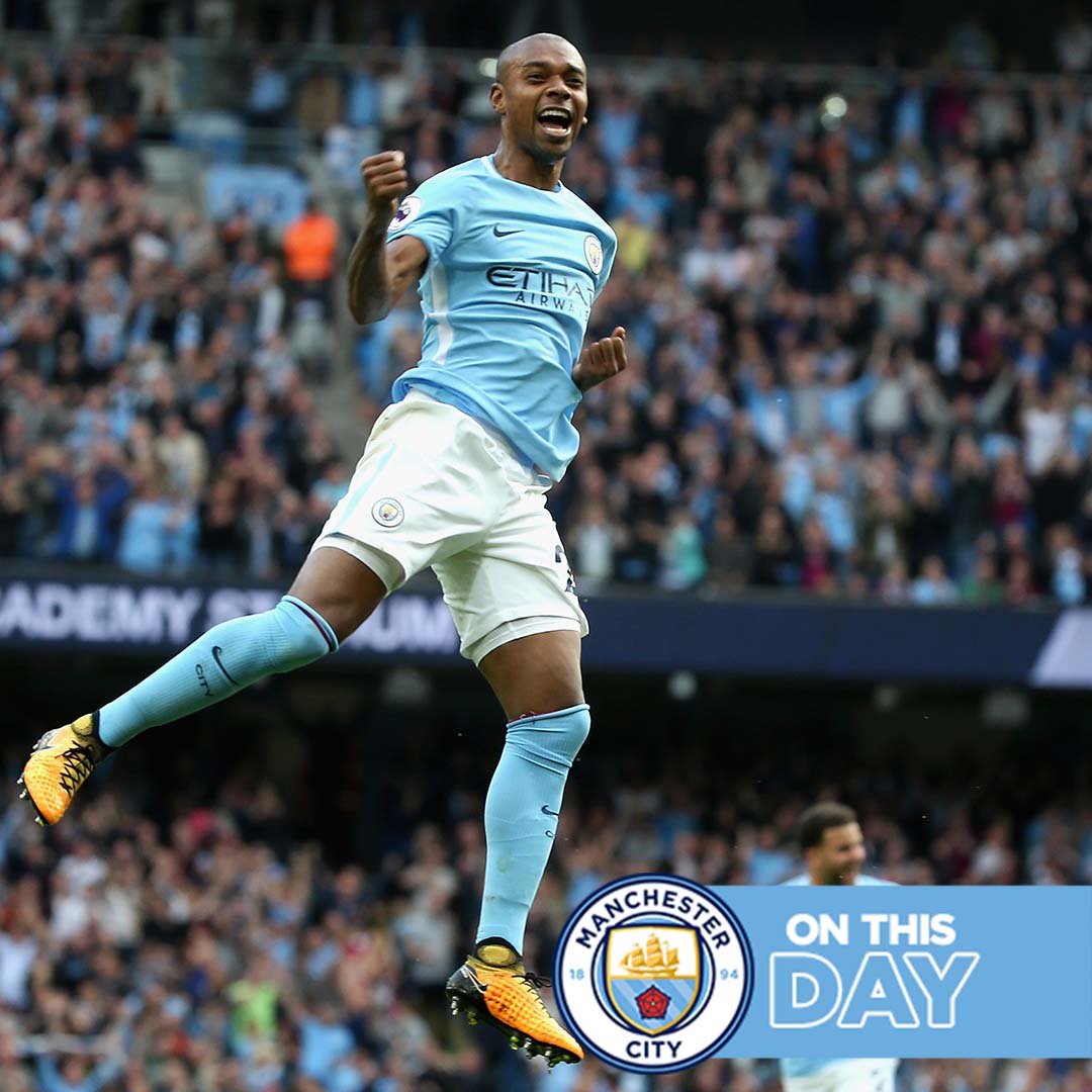#OnThisDay: #ManCity 7-2 Stoke [2017]

⚽️ [17', 55'] @gabrieljesus9 
⚽️ [19'] Raheem @sterling7 
⚽️ [27'] David @21LVA 
⚽️ [60'] @fernandinho 
⚽️ [62'] @leroy_sane 
⚽️ [79'] @BernardoCSilva 
-
⚽️ [44'] Mame Biram Diouf
⚽️ [47' OG] Kyle Walker https://t.co/RiAZF34ZEE