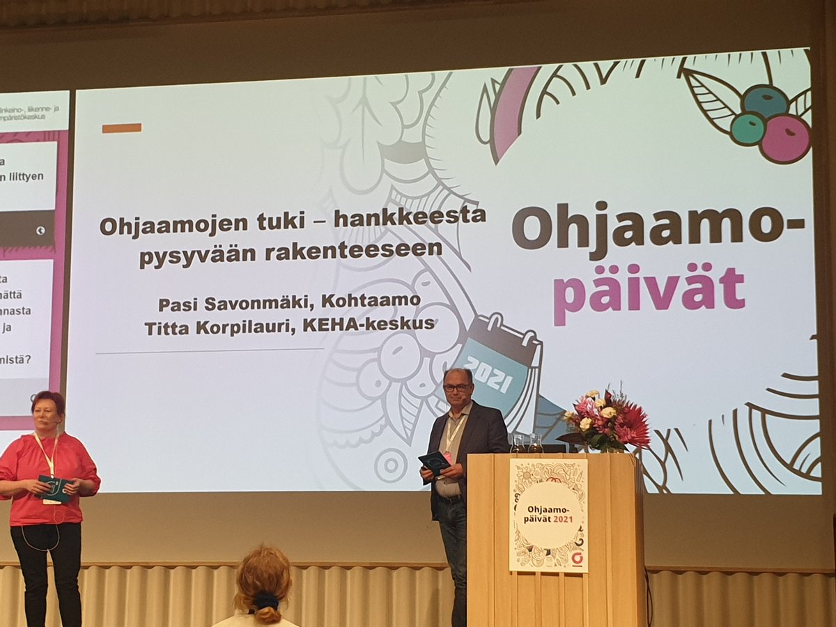 .<a href="/savonpas/">Pasi Savonmäki</a> ja <a href="/TittaKorpilauri/">Titta Korpilauri</a> kertovat Ohjaamo'jen valtakunnallisesta tuesta. Hankkeena toimiva Kohtaamo päättymässä ja KEHA-keskuksessa toimiva Titan vetämä uusi tiimi aloittamassa. Toiminta vakiintuu ja yhteinen kehittäminen vahvistuu ilmiöpohjaisesti.
