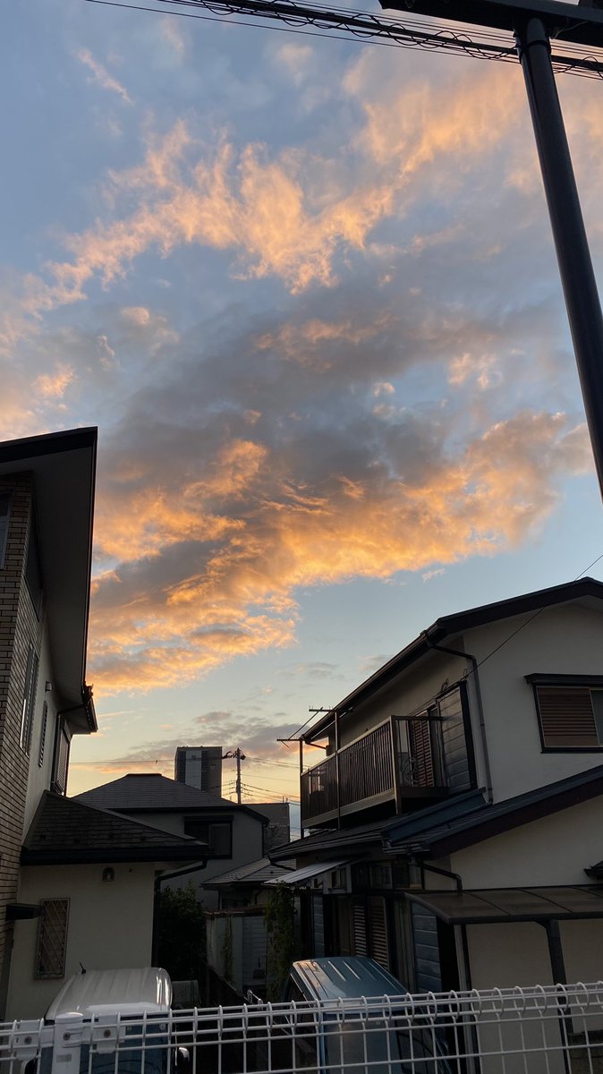 PUPPY__00's tweet photo. 最近のいろんな空𓂅𓂅𓂅 https://t.co/GoF0r5QRMG