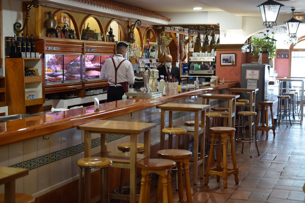 Dejando todo listo para vuestra visita!

Tras el día de descanso después del puente ya estamos otra vez con las pilas cargadas y listos para cuidaros como solo nosotros sabemos ¡llámanos y reserva vuestra mesa!

#LaMontanera
📍C/Juan Sebastián Elcano 16, Sevilla