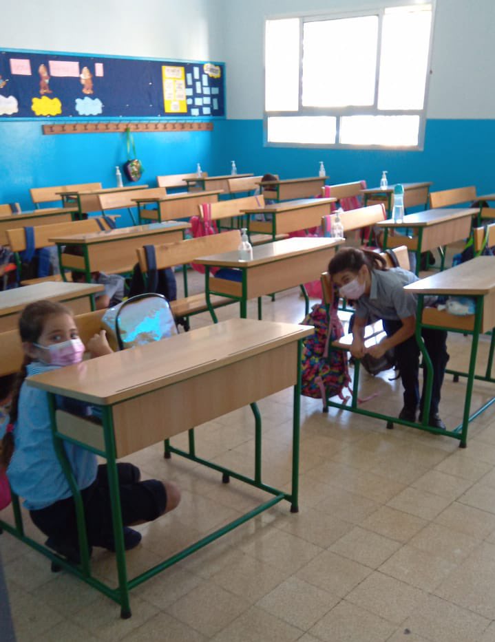 yumnafawaz's tweet image. هذا البلد لا يصلح للعيش 

(مدرسة Notre Dame des Frères، فرن الشباك)