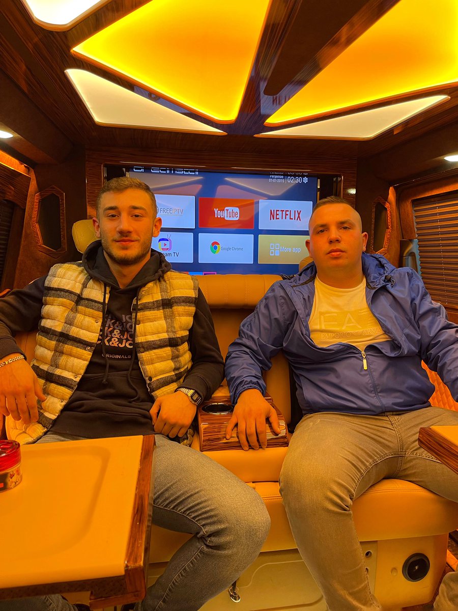 Uğruna canda alırım candaa veririm kardeşimm benim