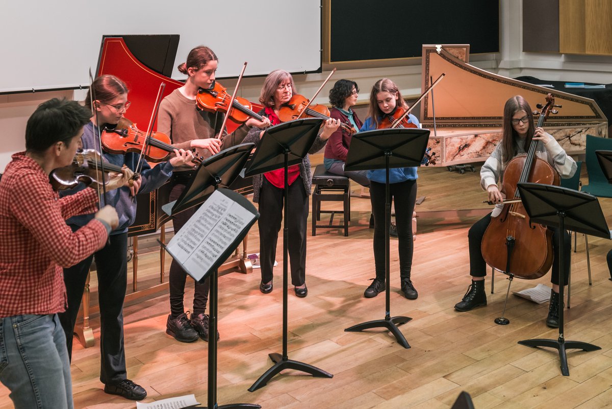 CambsEarlyMusic's tweet photo. Today the Roots Baroque Ensemble will enjoy the first workshop of the season with @TheBrookStreetBand! They will rehearse extracts from Telemann’s delightfully programmatic Wassermusik Suite and Handel’s great Passacaille. #RootsProject #MusicalEducation
@CambridgeshireMusic https://t.co/zYokZbGGqu
