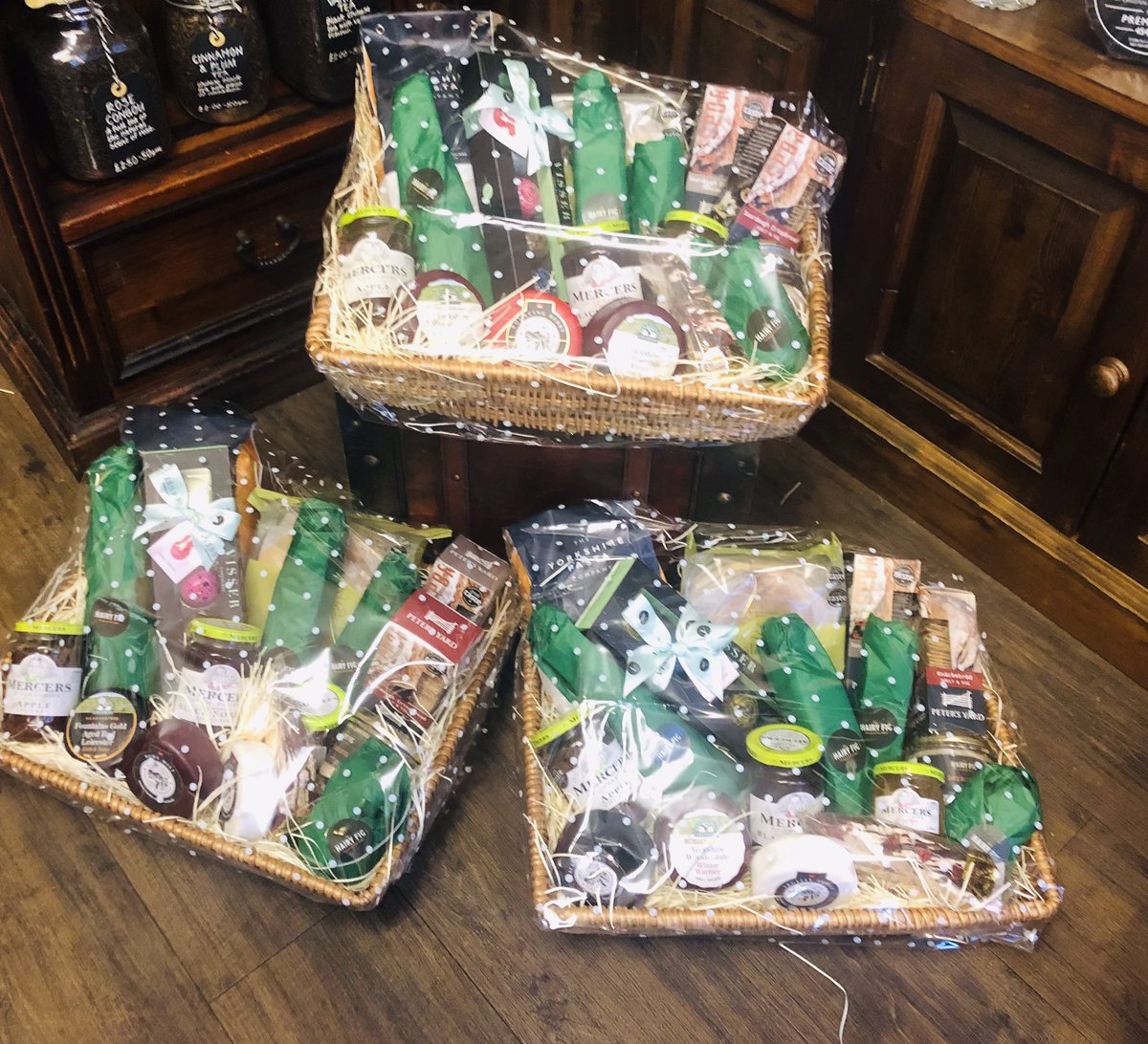 thehairyfig's tweet photo. A hamper is not just for #christmas, although orders are being taken now for Dec #great #gifts #finefodder from #thehairyfig #fossgate #york. Order your special gift now for delivery or collection. Info@thehairyfig.co.uk 01904 677074. 🎁 https://t.co/5THGs822Bt