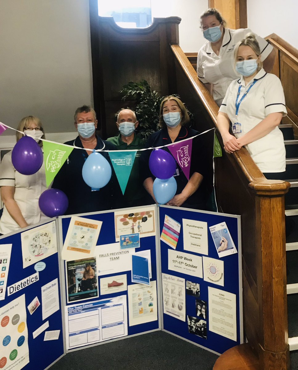 zoeskel's tweet photo. Celebrating being part of a wonderful team (ICRAS) and working alongside our other community and acute partners for #AHPsDay 💙💚💜💖 @cparky4 @KathMJ2016 @wendyheckels @thecsp @Mersey_Care @jbarnfield65 https://t.co/llcsUvNAum