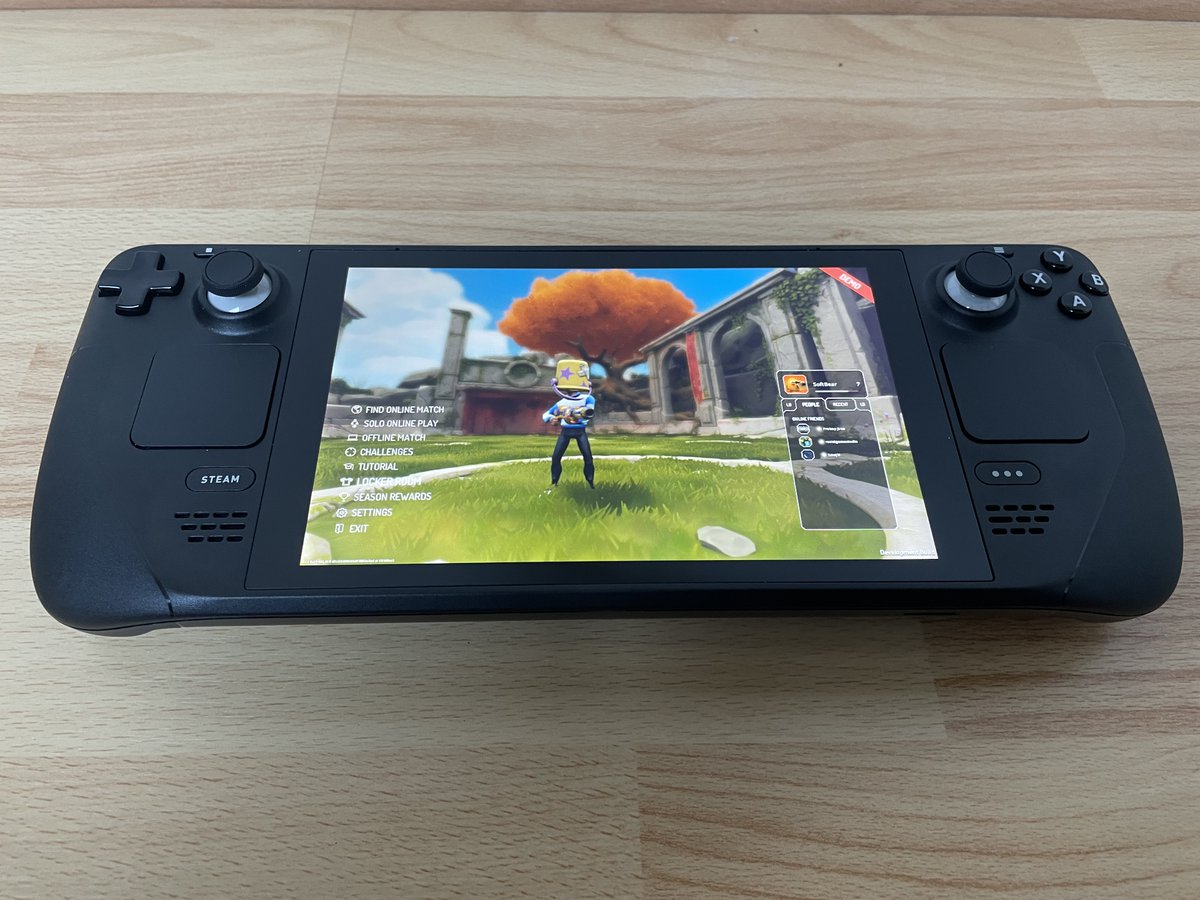 #QFIELD is now running on Steam Deck 😀

Sorting out some input issues, but should be ready for some matches very soon 😀

#gamedev #gaming