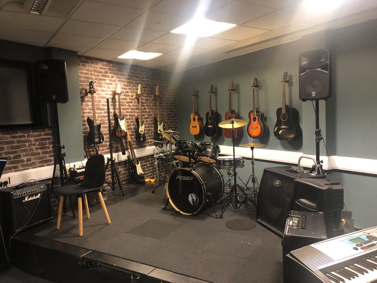 This weekend Phil in our payroll team is doing a 24hr karaoke-thon! for Blackburn Youth Zone Donate £5 or more and request a song 🎙️🎤🎵justgiving.com/crowdfunding/l…
From 9am on Saturday you can watch Phil as we live stream via the following link Twitch.tv/pjohpca