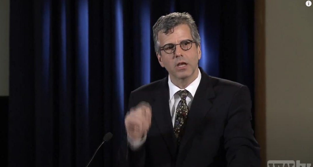 wroqueMD's tweet image. &quot;There is so much room for improvement&quot;.

Can&apos;t avoid reading about Bioethics and end of life care without going back to such inspiring lectures by @JRandallCurtis1 (bit.ly/2YX6sAe / bit.ly/3lGc1vA) 

Such a visionary for the field.

#PalliativeCare #Pallipulm