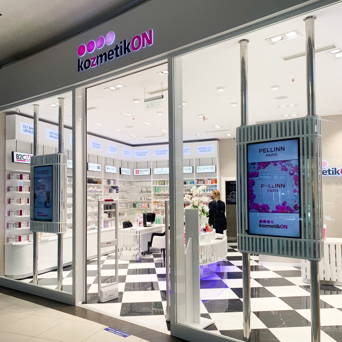 Profesyonel cilt bakımında aradığın her şey Palladium Avm KozmetikON Mağazasında seni bekliyor❤️  #kozmetikon