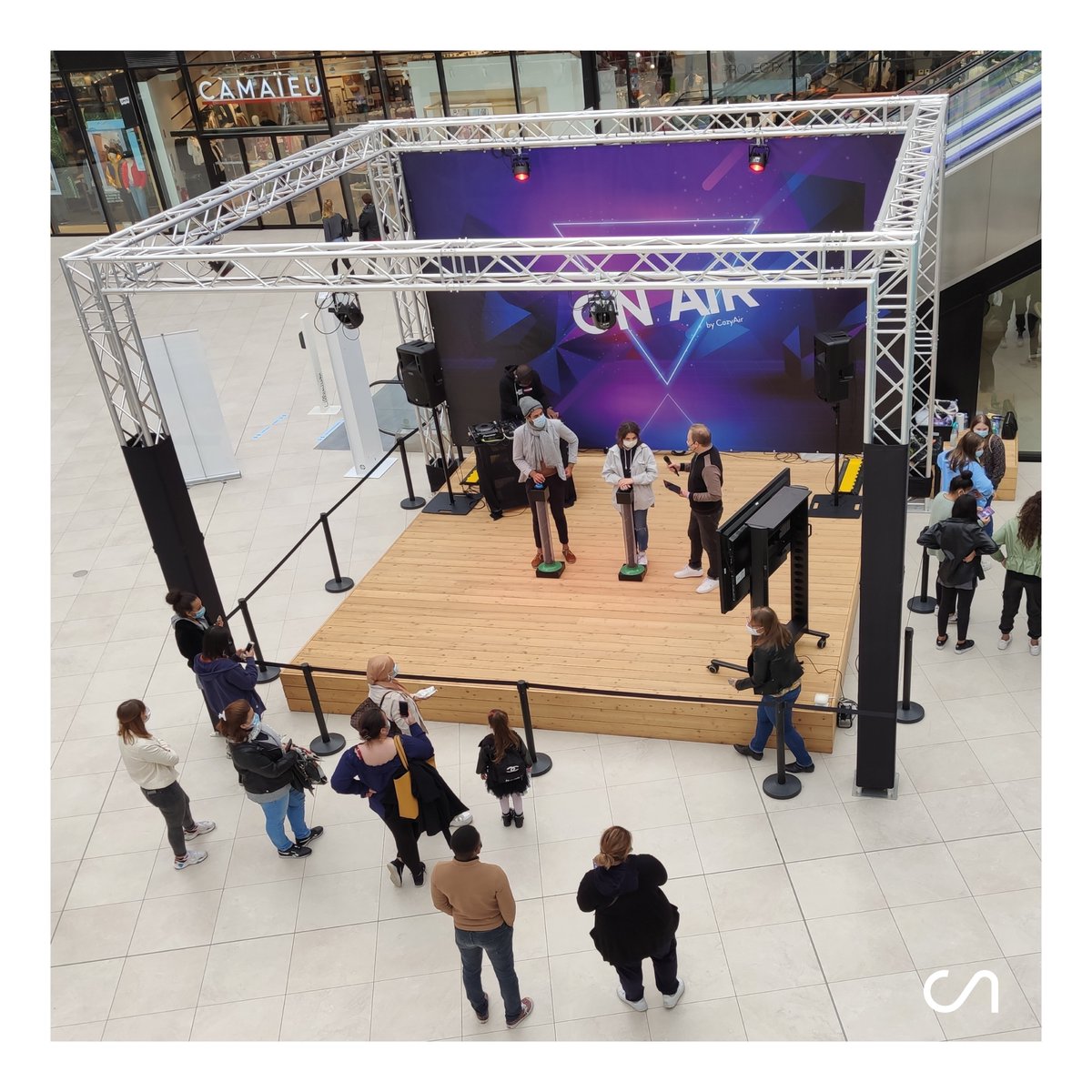 A l'occasion de la #JNQA2021, nous vous proposons un retour en image sur notre évènement organisé il y a 1 an jour pour jour : Le Quizz On Air by Cozy Air. 
Un évènement unique pour sensibiliser le grand public à la qualité de l'air au sein d'un centre commercial.
#air #santé