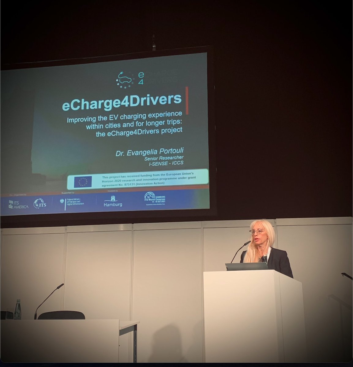 Smart charging strategies and user friendly approaches on charging technologies with <a href="/Charge4E/">eCharge4Drivers</a> and Dr Ev.Portouli. Presenting at  @ITSHamburg2021  #ITSHamburg2021  <a href="/portouli/">Villy Portouli</a>  
#smartcharging #chargingservices
