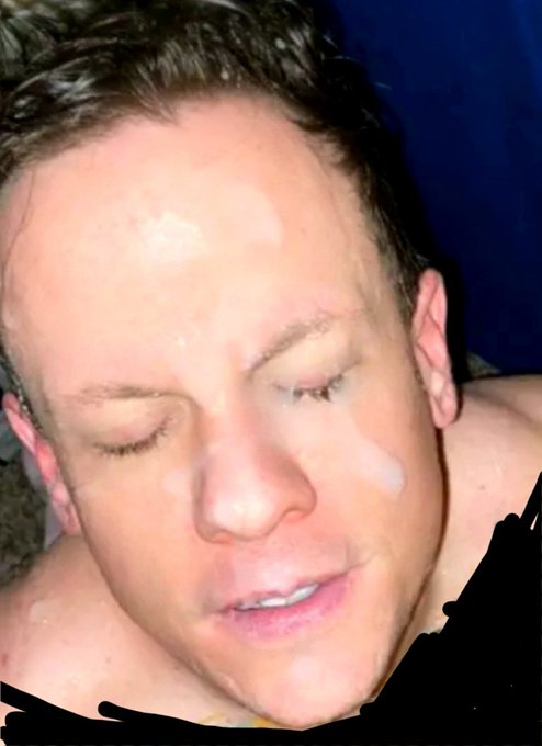 3-on-1 bukkake #gayporn https://t.co/vmOy8toozf