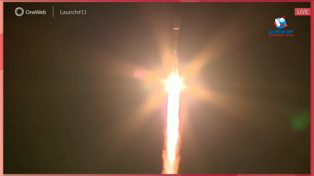 EutelsatGroup's tweet photo. And we have liftoff! 🚀
#OneWebLaunch11 #OneWeb #satcom #satellitelaunch https://t.co/BzYA7oFUa7