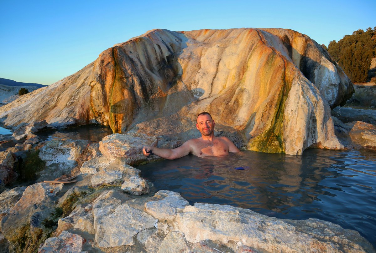 Hunter47539692's tweet photo. https://t.co/36PdDAEfRP
#hotsprings #nude #nudepools #relaxtime #travertinehotsprings #sierranevada #onmyway #roadtrip #man #guy #manstyle #nudetime #relaxtime https://t.co/VQOq7tXKOz