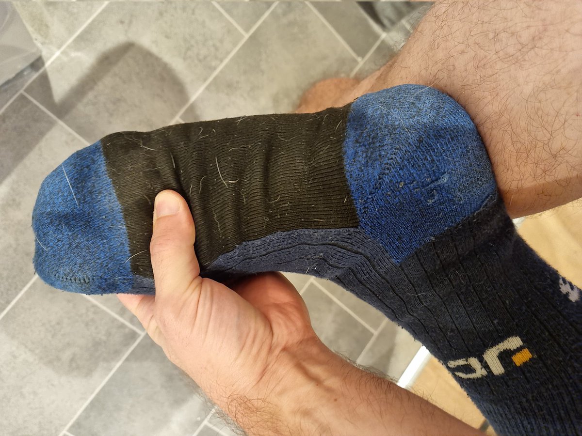 JohnnySockBoy's tweet photo. Todays stinky socks
#sockfetish #sockworship #smellysocks #findom #findomfeet #footfetish #menssocks #cashmaster #workmen #alphamale #tradie #workingmen #cashslave #smellyfeet #mensfeet #footfag #gayfetish #socksniffer #worksocks #usedgear #workgear #JCBsocks #ranksocks #manstink https://t.co/QxRqLCeP0t