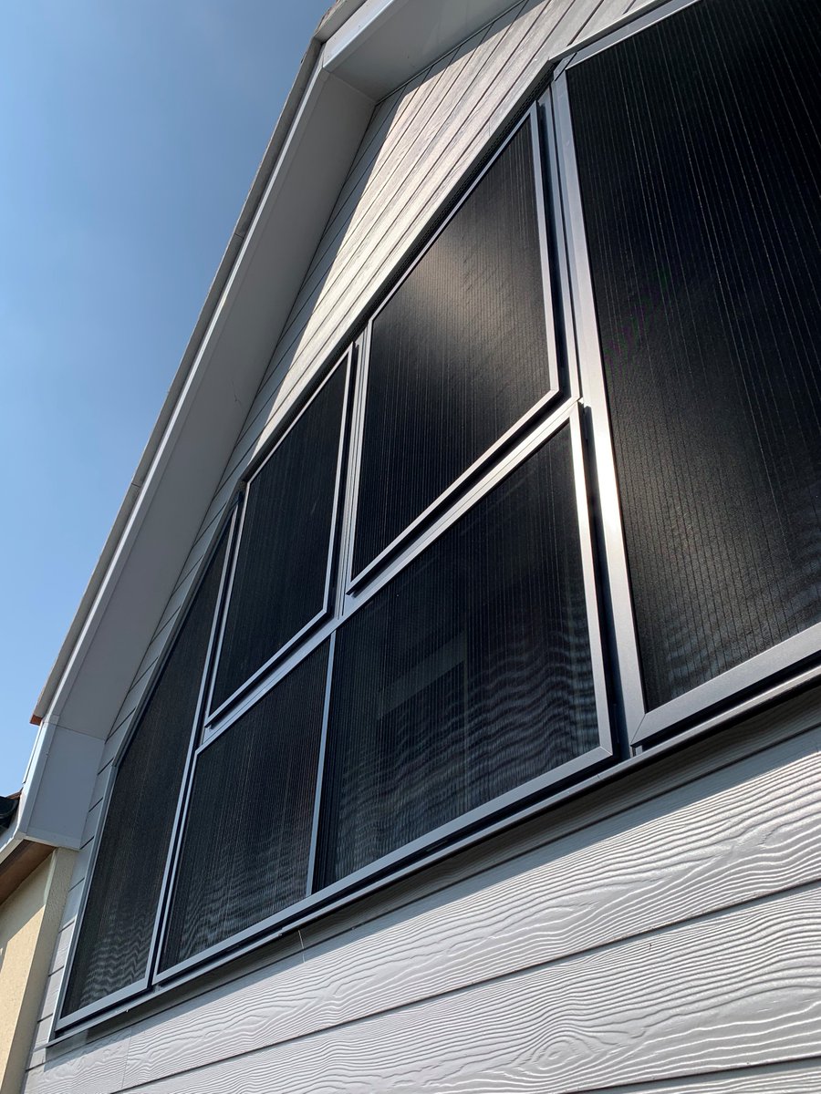 Smartlouvre's tweet photo. Energy demand from air conditioning is expected to triple by 2050. MicroLouvre™ invisibly protects window glass from solar heat gain, decreasing temperatures by up to 20°C & reducing air-con requirements by over 68%. #climatecooling #togetherforourplanet #racetozero @cop26uk https://t.co/HOQhUt0eGN