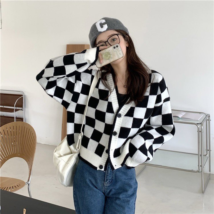 sundayheygoods's tweet image. Checkerboard Cardigan เปิดจองตัวละ 239.- เท่านั้น ราคาดีมากกก ช่วงนี้ลายนี้กำลังฮิตเลย ห้ามพลาดกันน้า🧃🍳

✨รีทวิต สุ่มแจก 1 ตัว