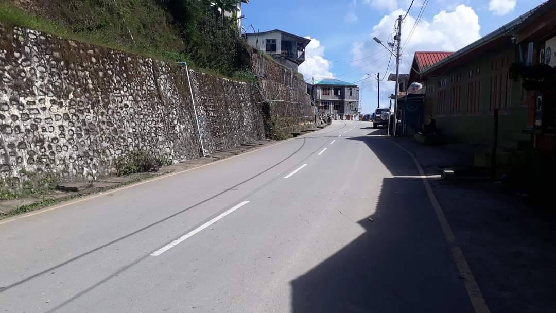 Scenes of Falam in Chin state with no single human on the roads , after intensive battle between CNF and SAC terrorists at a place which is 10 miles far from Falam on Oct 14. #AcceptNUG_RejectMilitary  #WhatsHappeningInMyanmar #Oct14Coup