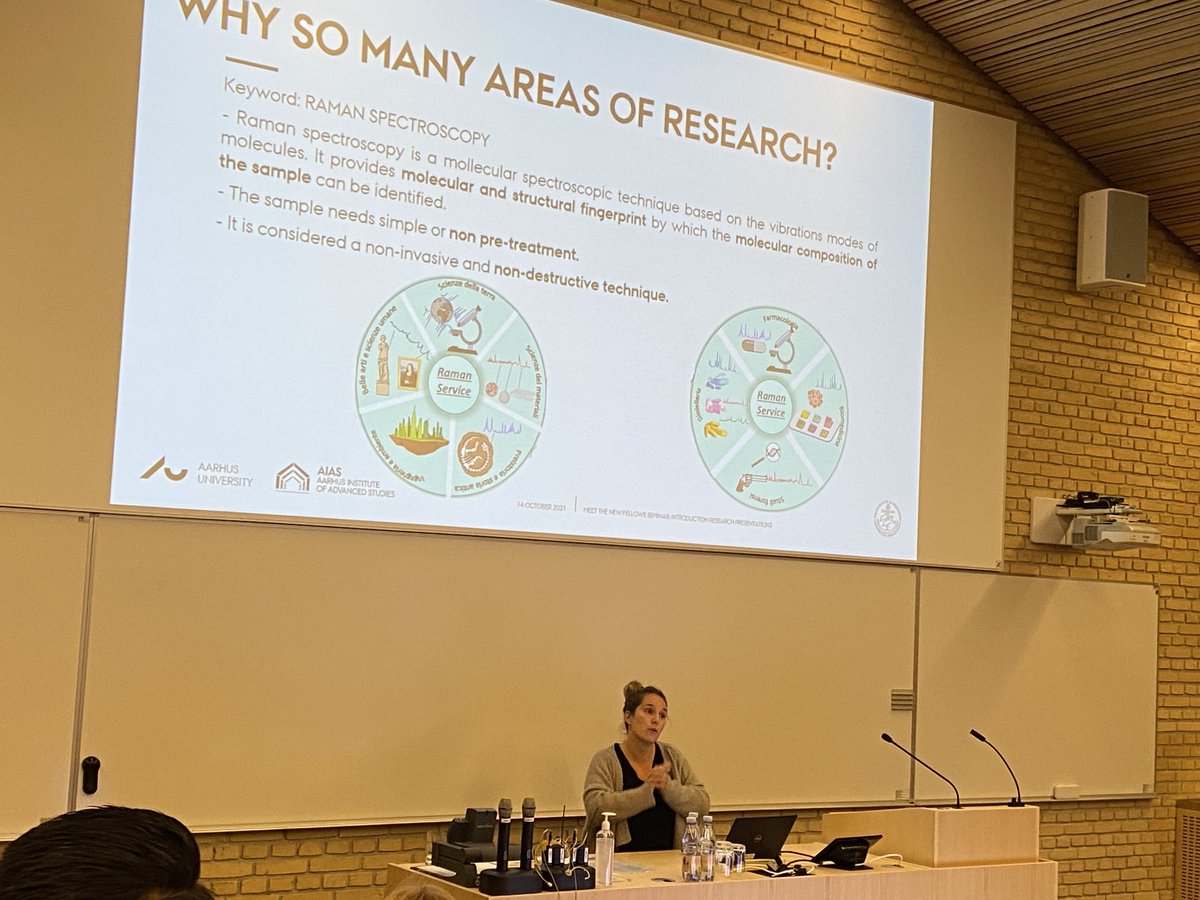 AIAS_dk's tweet photo. From mind to space: @chmathys from @interact_minds uses computational modeling to see if Artificial Intelligence can become delutional; whereas fellow Julene Aramendia seeks to find out if Raman #spectoscopy can be used to study space for #MARS2020 & #EXOMARS2022 https://t.co/xf4C61w4yS