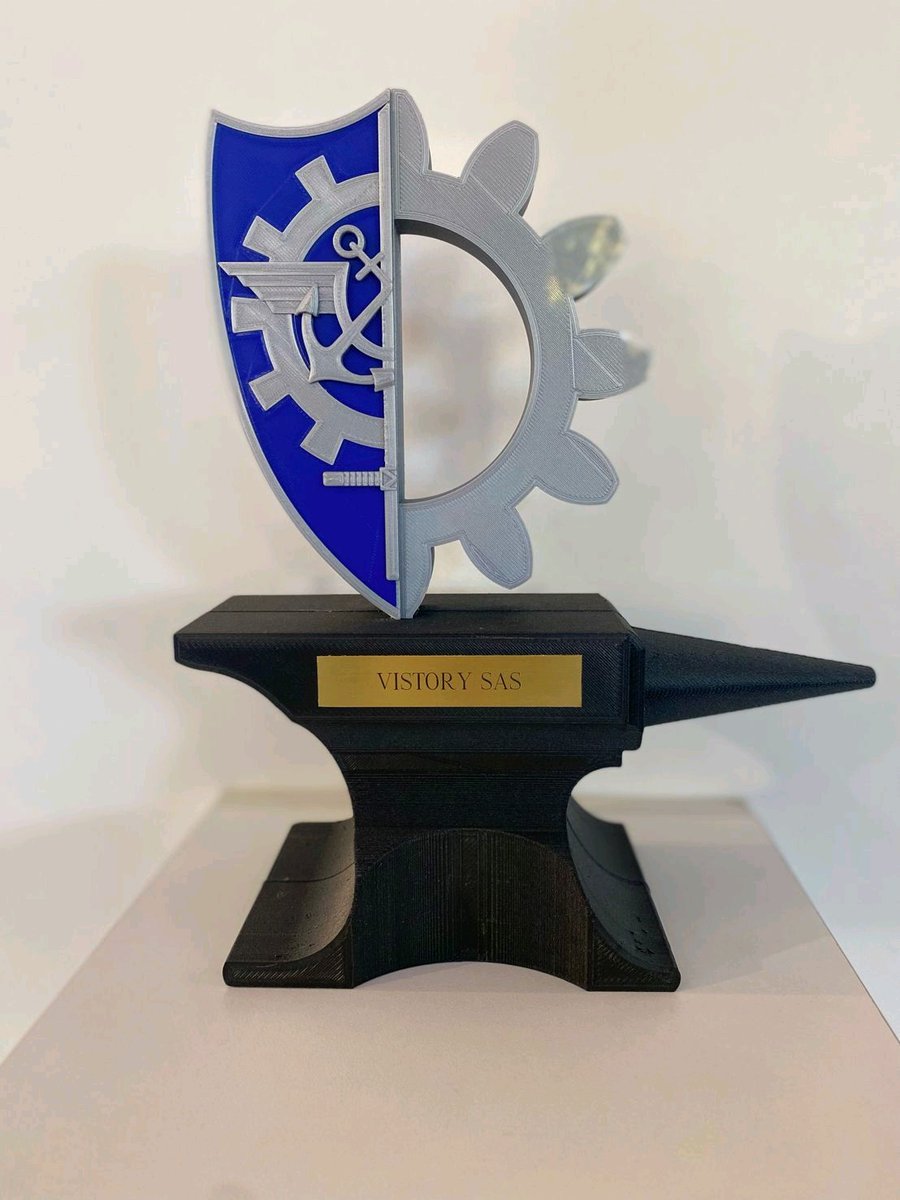 Vistory_BB's tweet photo. Vistory reçoit le 1er prix du concours JAYAT catégorie Innovation Ouverte pour son innovation #MainChain. 🏆👏👏

Notre logiciel qui sécurise la production distribuée (#impression3D) pour le MCO-T en engagement de Haute Intensité. 

#blockchain #additivemanufacturing #innovation https://t.co/PdCugmopl6