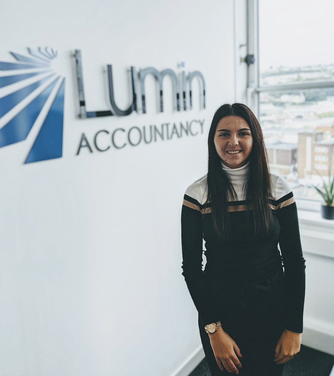 SwanseaBJBF's tweet photo. #CheckingIn!  🙌

It was great to catch up with @LuminAccounts and find out how Futures Academy Graduate Demi is getting on in her new role! Demi has now been in her Trainee Accountant position for a month, and has settled in perfectly!  

@GowerCollegeSwa https://t.co/zNh1MzQHn1