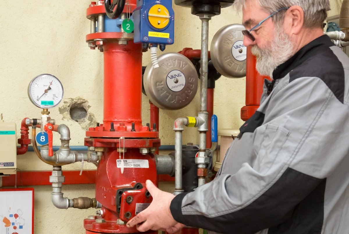 Clauses du contrat de maintenance : les points de vigilance - faceaurisque.com/2021/10/14/cla…