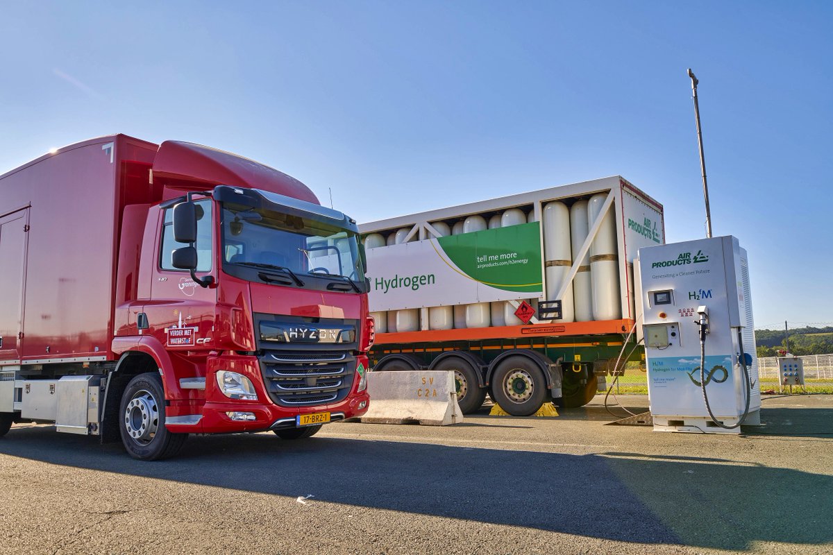 AirProducts_EU's tweet photo. Our #hydrogen fuelling solutions have helped power the first demo of zero emission, fuel cell trucks powered by hydrogen in #France. Partnerships matter @ADOCC_ @Occitanie, @arecoccitanie @ville_albi #H2fM #HydrogenForMobility https://t.co/q3DqcUNZpk