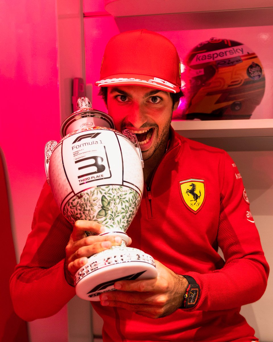 ScuderiaFerrari's tweet photo. As you can tell… He was very excited 🤩😍

#essereFerrari 🔴 https://t.co/KhNsghfO7A