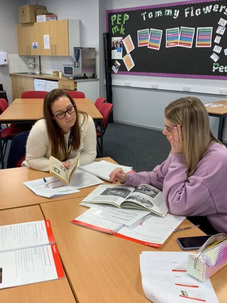 pepmk1's tweet photo. Great training day with Independent Education Consultant Sejal Payne yesterday! Thank you for delivering another fabulous session. We cannot wait for part 2! @PayneSejal #boostingreading #primary #pepmk https://t.co/NdmmDE4FRu