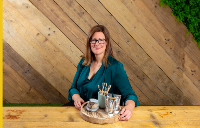 Just_Entr's tweet photo. Buyer turned entrepreneur Faye Wilson shares her 18-month long covid battle, and how her business @HappierBeauty was one of the things that kept her from giving up entirely. 

Read more 👉 https://t.co/XuWsTXZb15
#startups #entrepreneur https://t.co/LEjE8hWXxn