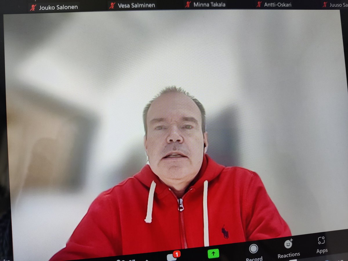 Valtonenk's tweet photo. @pvesterbacka speaking at the @AaltoUniversity #5GMökki Global launch event. Changing the learning landscape #Finestbayarea #StartNorth https://t.co/r4k31qCTbN