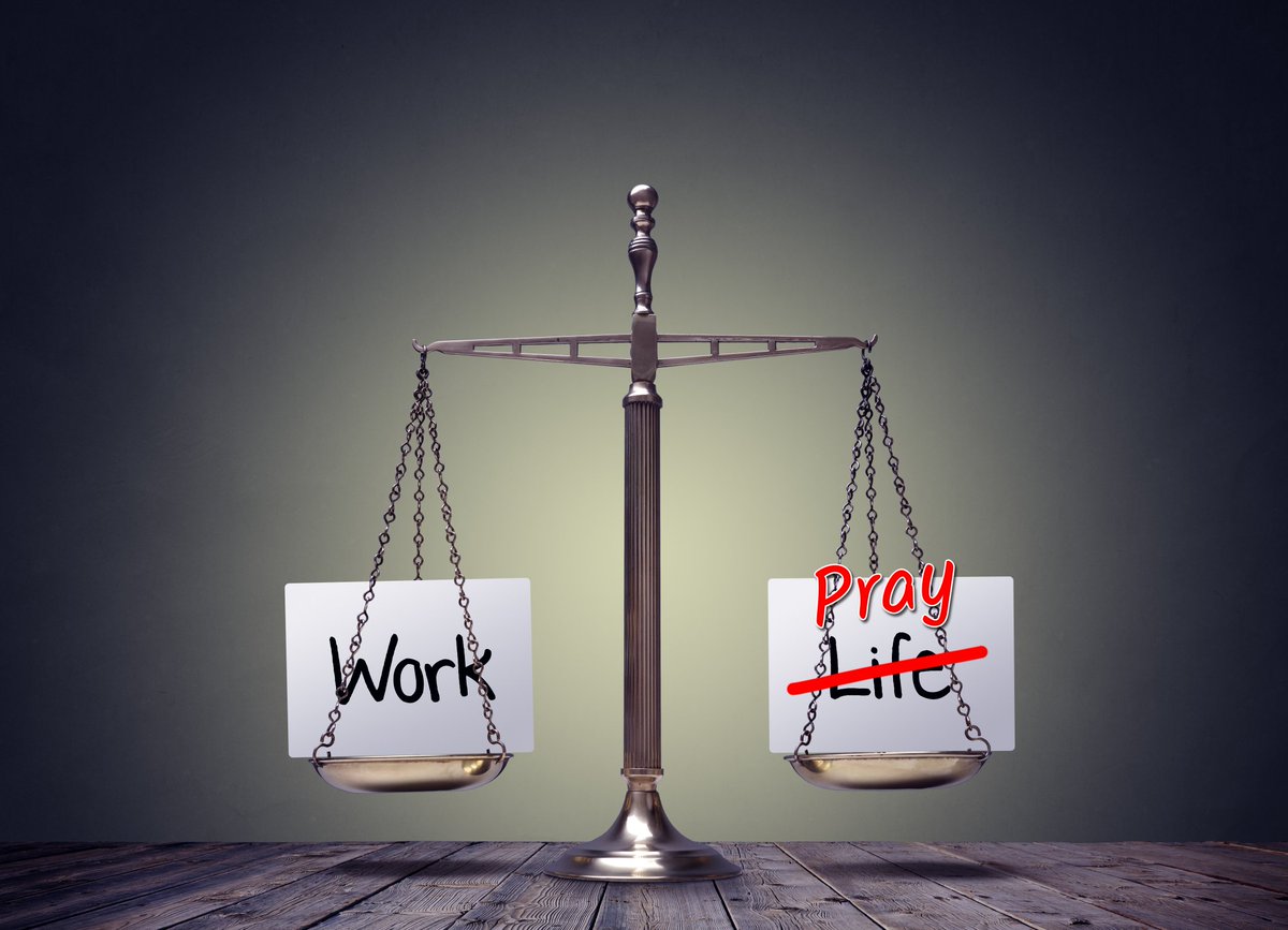 Ga bisa nikmatin work-life balance?
Mungkin sekarang saatnya untuk:

work-pray balance✅