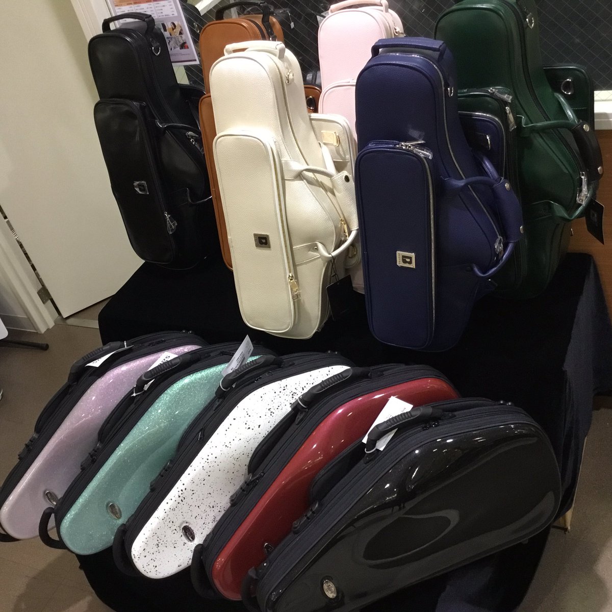 shima_sapporo_c's tweet photo. A.Sax🎷ケースオシャレなデザイン・カラーが目を引くシリーズ
#bags #BROPRO 期間限定展示しております🦄🥚
bagsのキラキラな限定色も実際に見ていただけます✨
お気軽にご来店お問い合わせください💁♀️🙇♀️
#島村楽器
#管楽器フェスタ
#アルトサックスケース
#サックス https://t.co/J5ie5gIA73