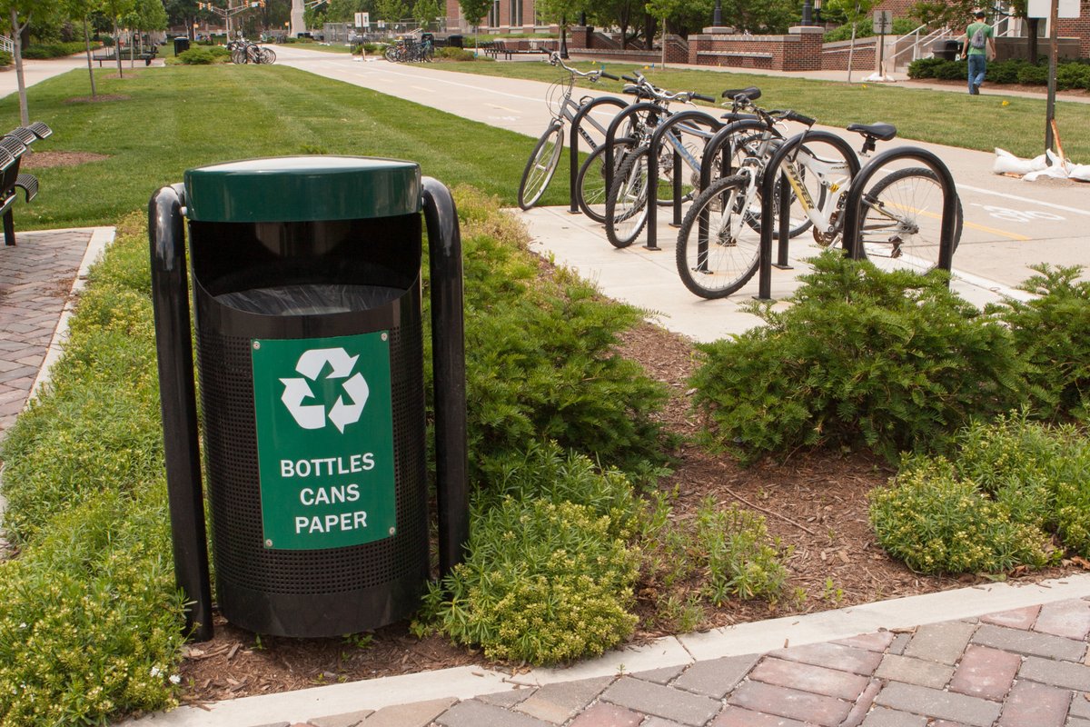 idemnews's tweet image. October is Campus Sustainability Month! High school and college students, sign up for the Project Green Challenge where you can learn more tips on sustainability and work towards a healthy, resilient future. 
♻️ Read more on this initiative here projectgreenchallenge.com