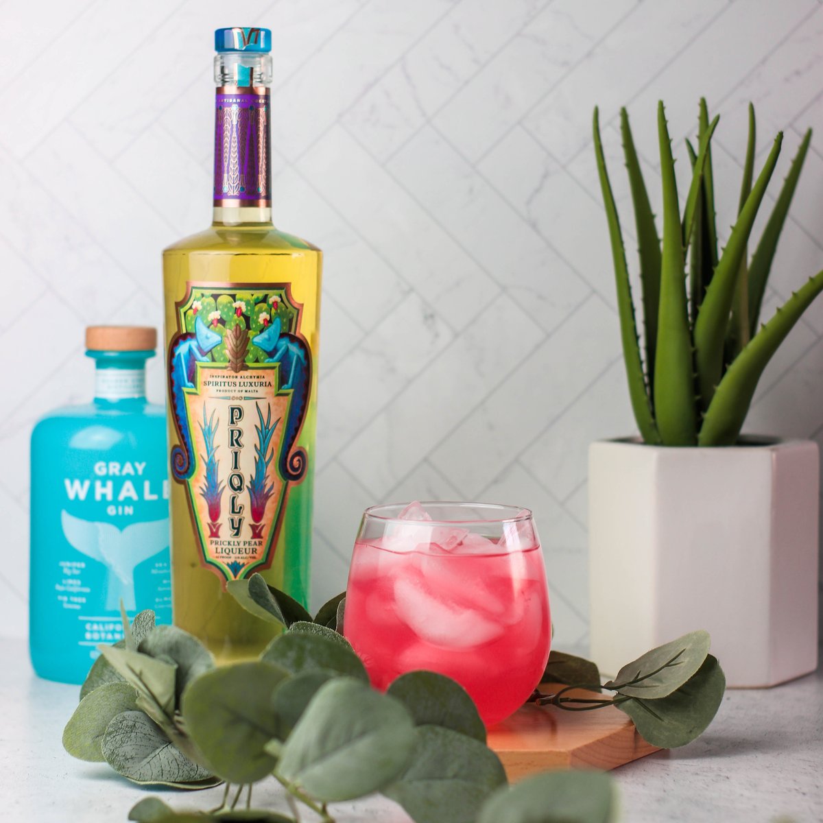 Bourbon, gin, tequila—PRIQLY can elevate any base spirit. Find PRIQLY in a California <a href="/Bevmo/">BevMo! by Gopuff</a>!🌵🍹⛱