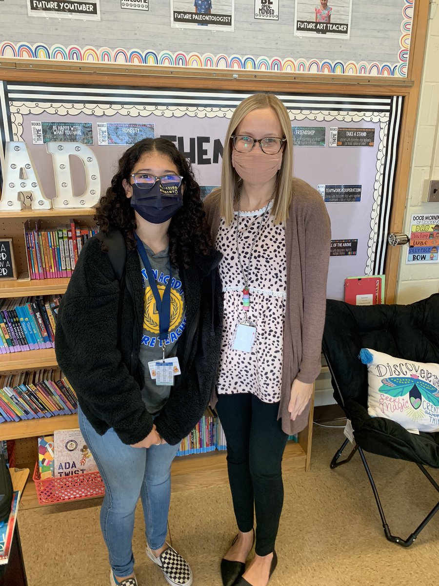 jnmaldonado's tweet photo. Best day EVER! 😁My former student, Ms. Matejaszczyk, who is now one of the 🏆BEST 3rd grade teachers 📚✏️is now mentoring my current #EdAcademy student. #soproud @D84Pietrini #Leydenpride https://t.co/Ey5SC0Xp0I