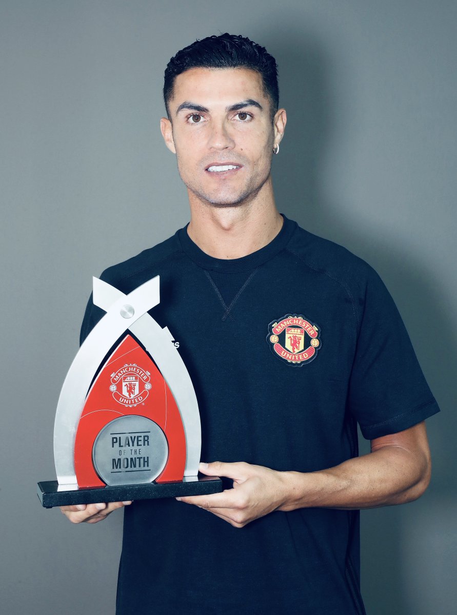 Manchester United on X: 𝗛𝗼𝗺𝗲𝗰𝗼𝗺𝗶𝗻𝗴 = 𝗰𝗼𝗺𝗽𝗹𝗲𝘁𝗲 ✔️ A  worthy winner of our Player of the Match award 🤩👏 #MUFC