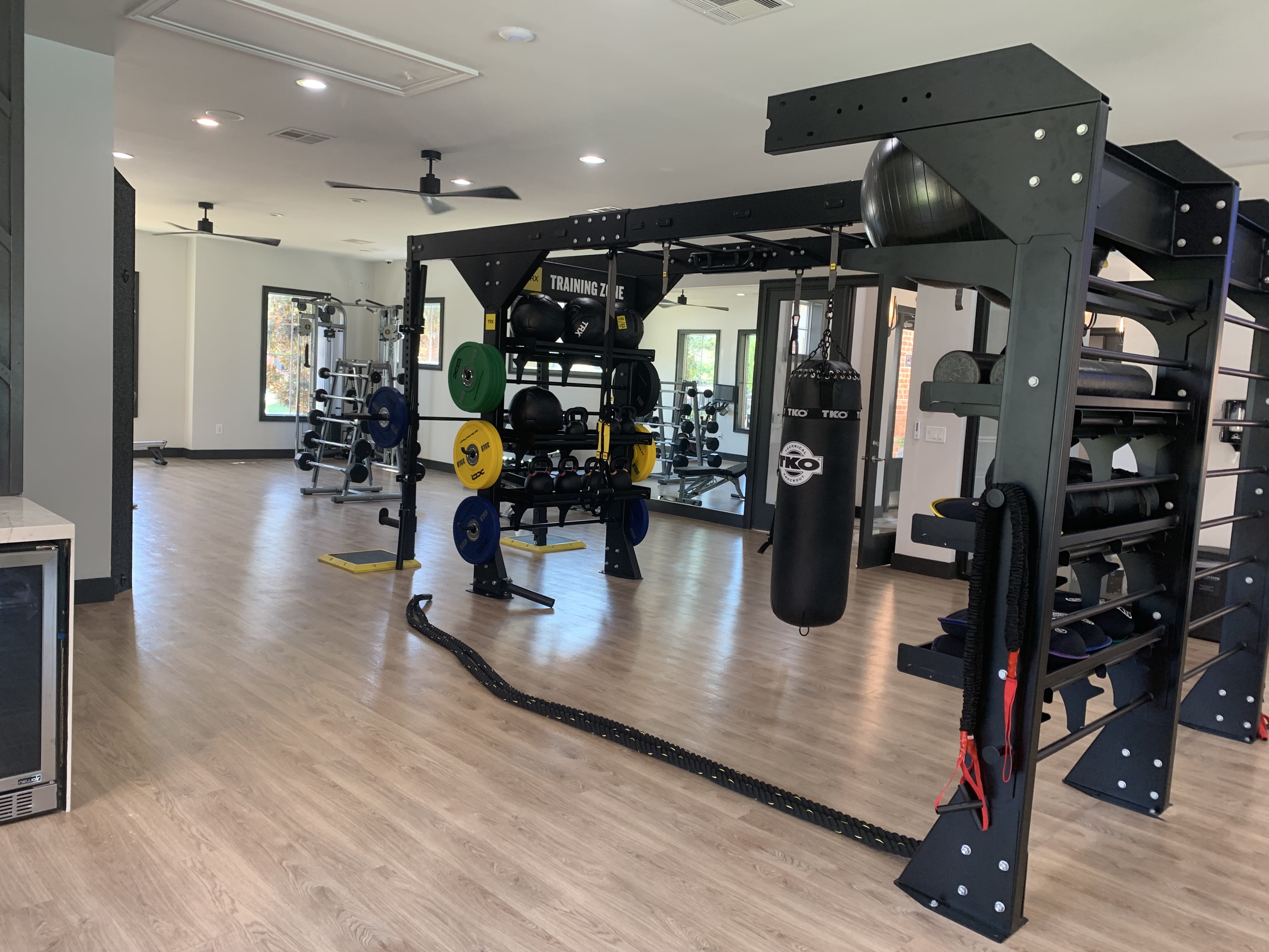 dyr tjære unse Advanced Exercise on Twitter: "Older multi-family communities are keeping  their amenities current to compete for quality tenants. If your apartment  fitness center is ready for a refresh, let us know. It's one