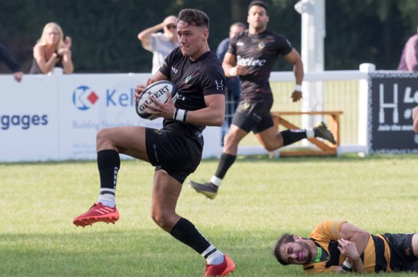 LooseHeadz's tweet photo. Thanks for the support, @RochfordRugby 👏

We’re proud to be displayed on your kit and all around the club 💚 https://t.co/6EtfpGZlDr