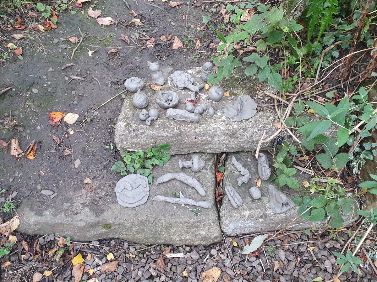 NewtongrangePS's tweet image. Some of our Upper School classes took part in the Climate Change workshop from @NatMiningMuseum and thoroughly enjoyed being part of the clay art project to show the effects of the elements #MSFSchools2021