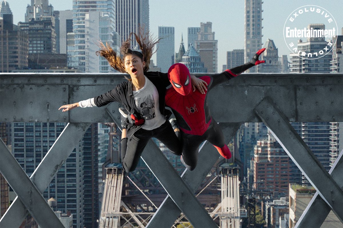 spideysnews's tweet photo. BREAKING: New #SpiderManNoWayHome stills (featuring Tom Holland, Zendaya &amp; Benedict Cumberbatch) have been released! https://t.co/S4byTw0bFk