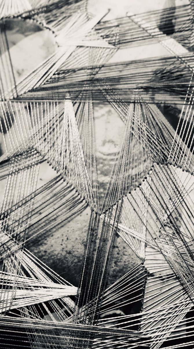 alisonmercer16's tweet photo. A serious entanglement issue today❤️#textilethinking https://t.co/vCITY9AIm0