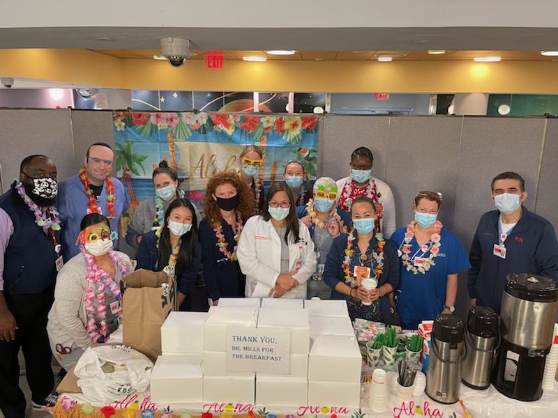 MSCH ED (@chony_ed) on Twitter photo Thank you for the breakfast & dinner <a href="/AngelaMMills/">Angela Mills MD</a> !!! ❤️
#EDNursesWeek #NursesRock #EmergencyNurses <a href="/nyphospital/">NewYork-Presbyterian</a> <a href="/Vepuka_NYP/">Vepuka</a> Thank you for the breakfast & dinner <a href="/AngelaMMills/">Angela Mills MD</a> !!! ❤️
#EDNursesWeek #NursesRock #EmergencyNurses <a href="/nyphospital/">NewYork-Presbyterian</a> <a href="/Vepuka_NYP/">Vepuka</a>