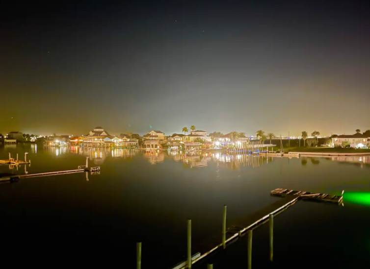 When you take the Lake Girls to the bay... you gotta go bigger! Here is the official location of the TX retreat March 17-20, 2022. I'm still nailing down the details. Are you interested? Stay tuned for more! 
#lakegirlretreats #everythingsbiggerinTX #womensretreat #wellness #4you